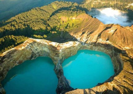 Komodo & Flores Grand Expedition to Kelimutu Lake