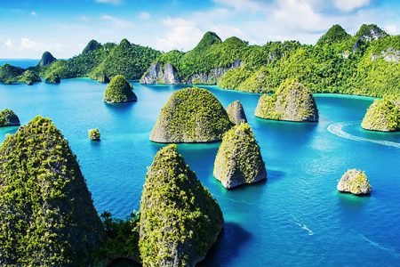 Tour to Raja Ampat Island from Sorong – 6 Days 5 Nights