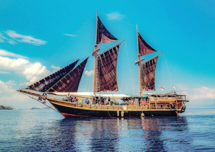 West Papua Cruise Liveaboard Dive 7 Days 6 Nights